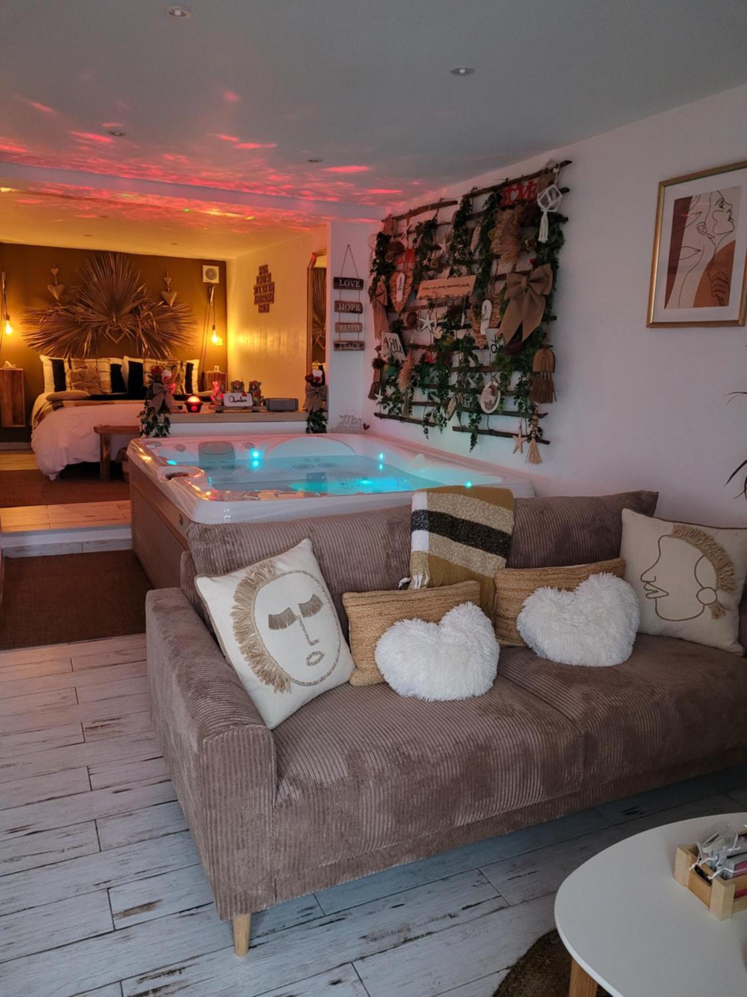 Suite & Spa Just Dream 28 Six-Fours-les-Plages Exteriör bild